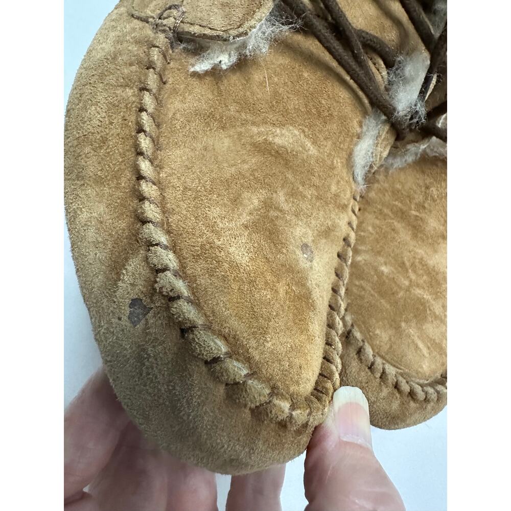 UGG Women's Chickaree Chestnut Brown Suede Lace-Up Ankle Boots Size 9
